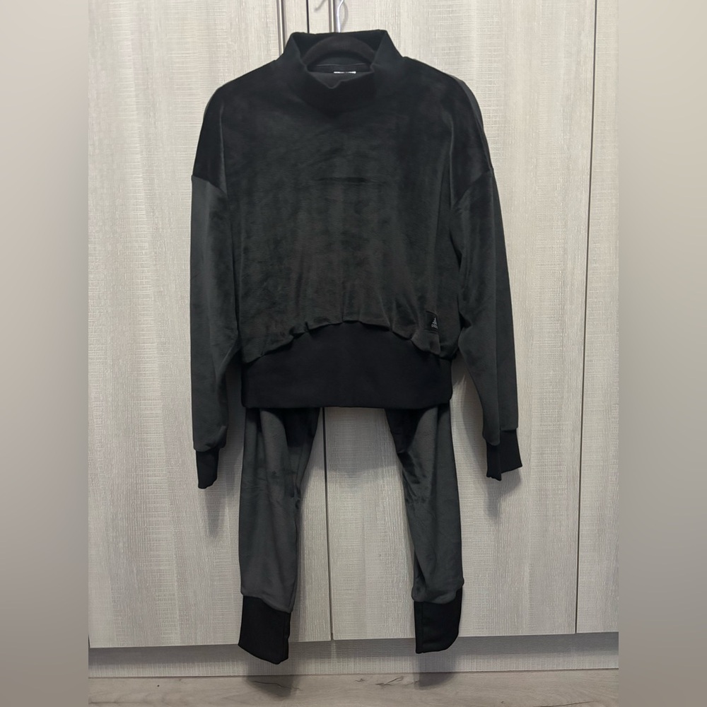 Adidas Black Velvet tracksuit size S